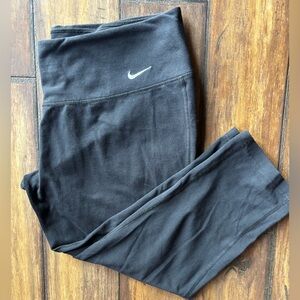 Nike Women's Black Capris